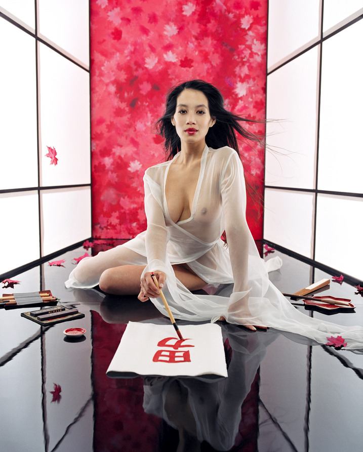 lucyloves-lingerie:  wolfdancer: Touch of Red(Via: Lucy Loves Lingerie)   She&rsquo;s