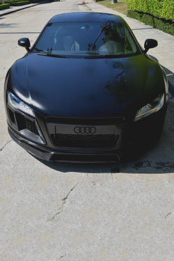 miamivibe:  Audi R8