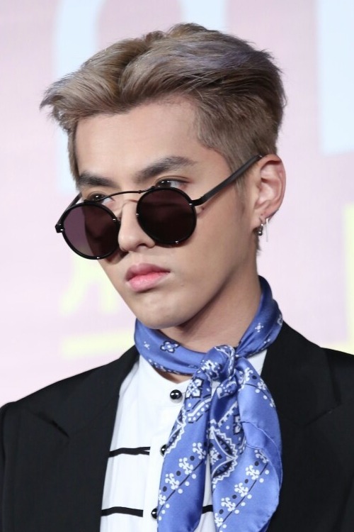 -///- ♡ 161203 #WuYiFan - Migu Music Awards 2016 (Red Carpet)Cr.ForFans追星App : 1 | 2 