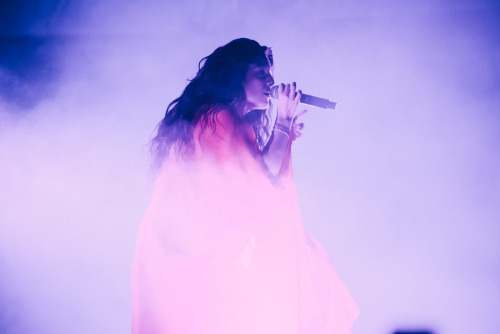 lorde-is-love: Lorde Photographed by Sam Polcer