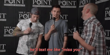 couchparsnip:Tyler on messaging Josh whilst away from one another…basically them being cute af (◍•ᴗ•