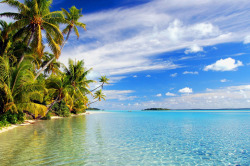 travelingcolors:  Aitutaki, Cook Islands | New Zealand (by Stefan Heinrich)