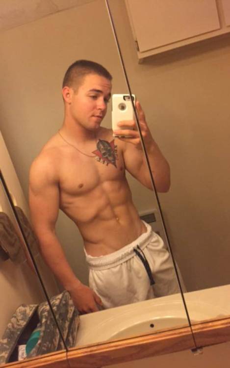 straightdudesnudes: Brad is a hot army dude who stands at attention whenever possible. Like, follow,