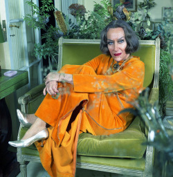 you got to have class:  Allen Warren, Gloria Swanson, New York, 1972 