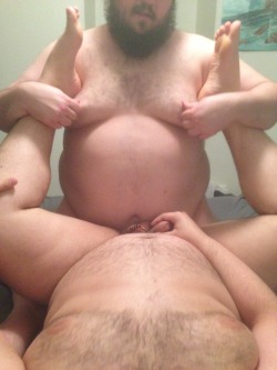 rangecubby:  Here’s a mister thickthighsbringsighs having some fun with my boyfriend. He’ll be here till Wednesday giving both the boyfriend’s and my butt quite the workout until then. 
