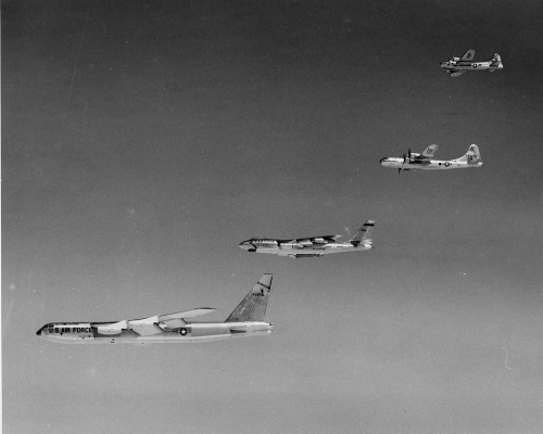 flying-fortress:B-52 Stratofortress, B-47 Stratojet, B-29 Superfortress, and B-17 Flying Fortress in