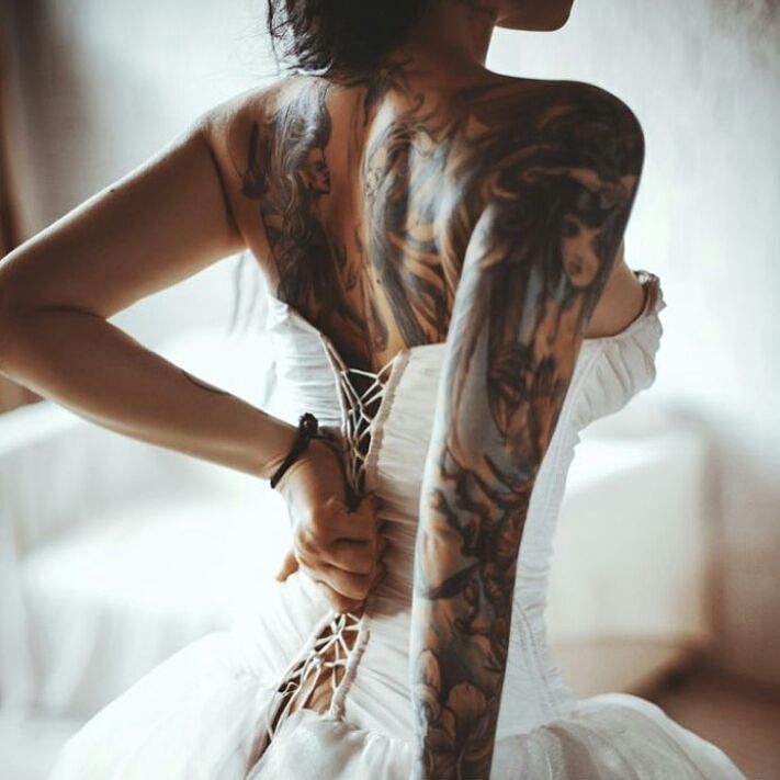 eyesfavouritecandy:  inked girls -&gt; http://eyesfavouritecandy.tumblr.com hot