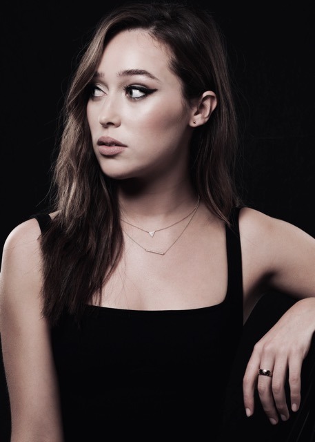 adcjasmin:Alycia Debnam-Carey SDCC Portraits 2018 || 2019