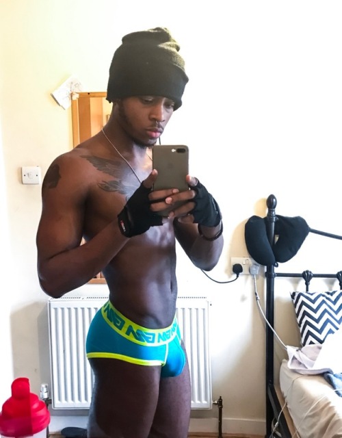 nejhe:  AfterWorkOutSelfie 🤳🏾 for January and February   IG/Twitter @NejheRyutt SnapChat @TheeKingRebel Kik @ Nejhe  YouTube.com/SuperPosterBoy