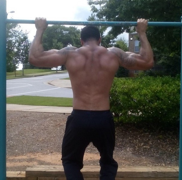 xemsays:  APOLLO doing shirtless pull-ups at the playground before heading to prison.