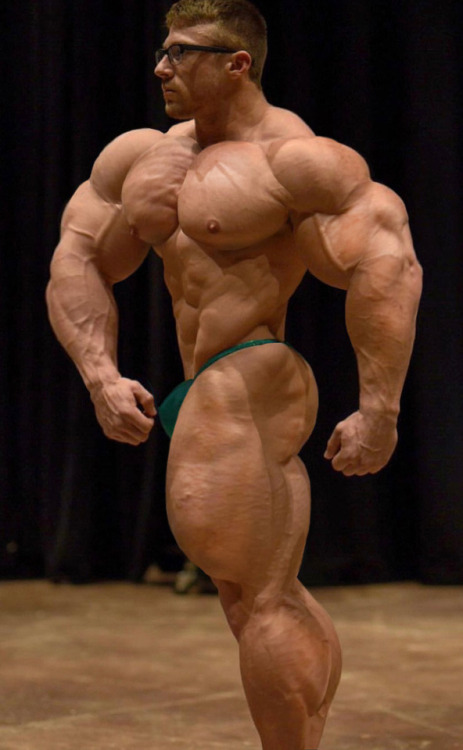 johnnymusclefreak: Simeon, PhD and Teacher, enrolled in The Program 3 years agoActual stats: 188 cm 