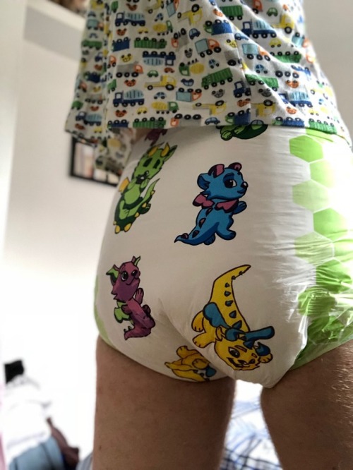 diaper-scort:Trying out lil rascals from @nappies-r-us I love the pattern and print let’s see 