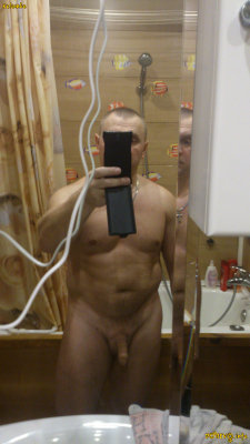 Nudistsinrussia :)