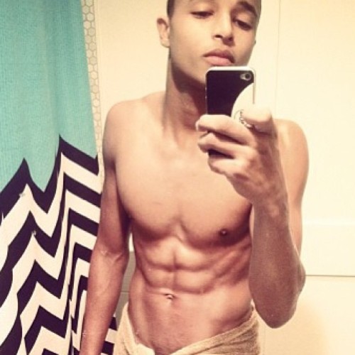 bruhyousexy:  paul