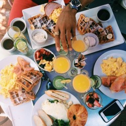 pagesprettypage:  When brunch goes right.