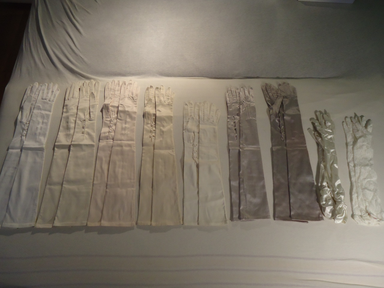 sabotta77:  extended glove collection 