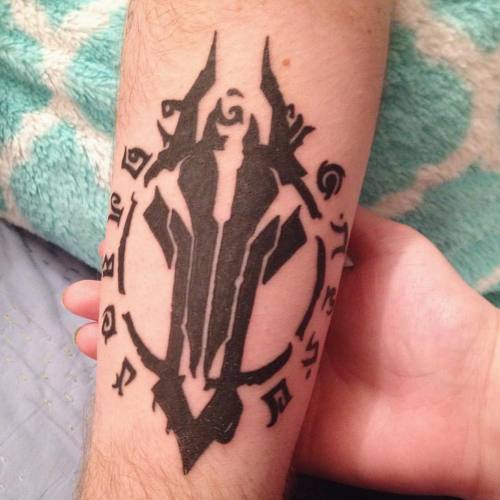 Eric&rsquo;s new ink. Thanks to @markrochetatttoo_ #darksiderstattoo #darksiders #tattoosofinsta