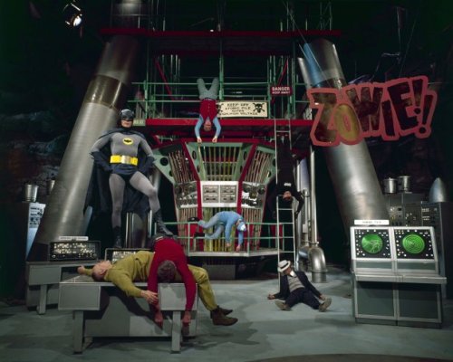 BEHIND-THE-SCENES ‘BATMAN’ PICTURES FROM THE 1960S West, Ward, Craig and Newmar reunite 