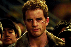 mcnonblackbeak:pacific rim + smiles