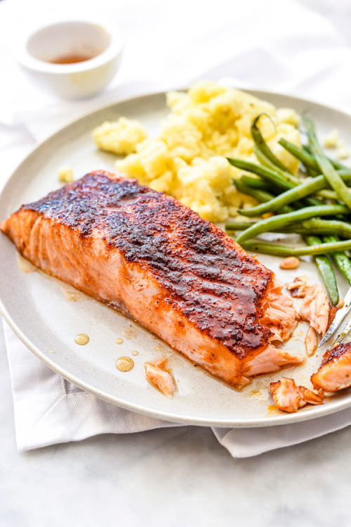Sex hoardingrecipes:  Maple-Crusted Salmon pictures