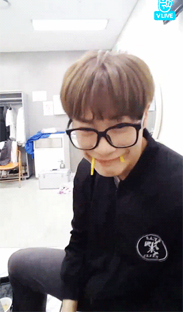 effingmoonbin:  Introducing an Adorkable Walrus with glasses.