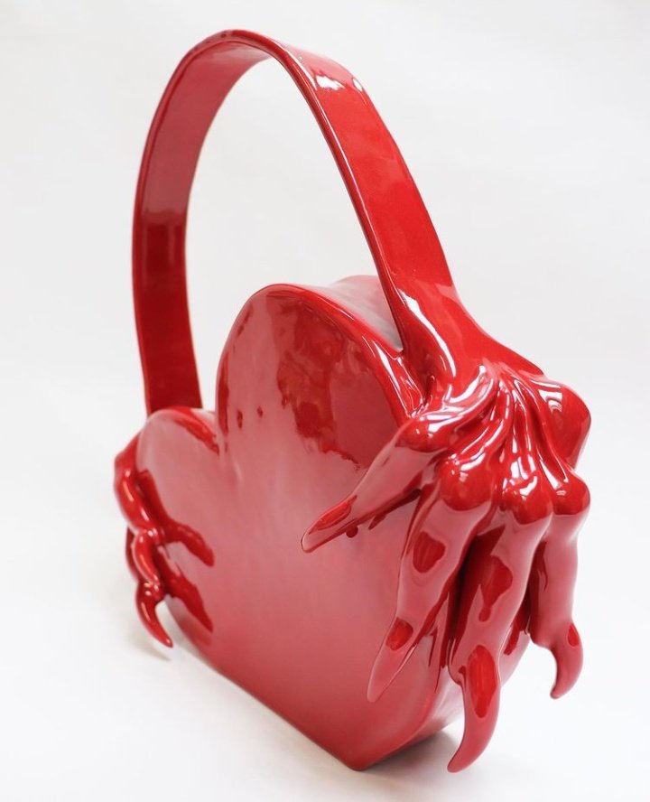 Sex springflower:heart-shaped ceramic bag by pictures