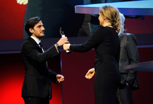 plrks: Luca Marinelli and Marwan Kenzari accepting their Shooting Stars (2013 &amp; 2014) awards