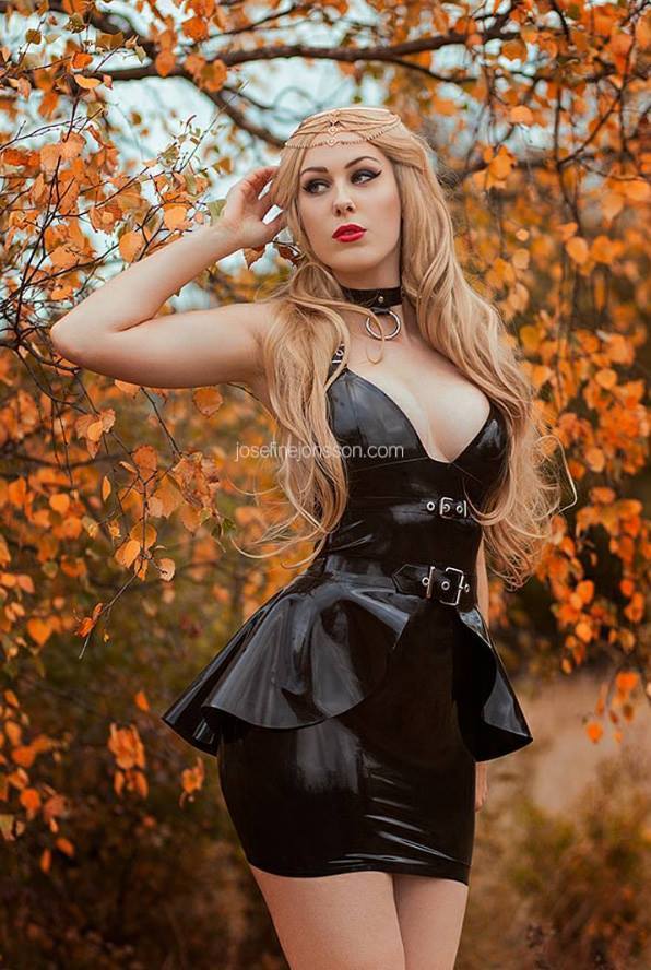 Alt Fashion Official on Tumblr: Model/Photographer: Josefine Jonsson  photography Outfit: Lady Lucie Latex | www.ladylucie.com ~Alt Fashion |...