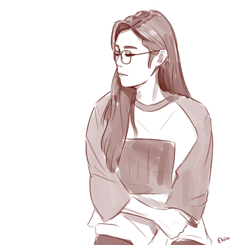A sketch of wheein in the glasses because it&rsquo;s such a concept and gives me life ❤️