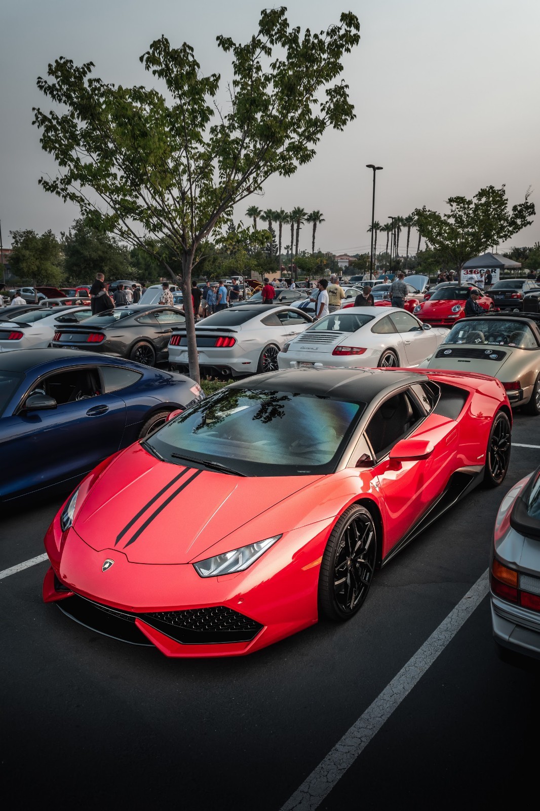 topvehicles:  Love the spec of this mean Huracan LP 610-4, LB Edition.