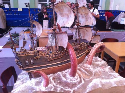 apolonisaphrodisia:    “Day Of The Tentacles” au Moson Model Show, j'en suis baba! ^^   