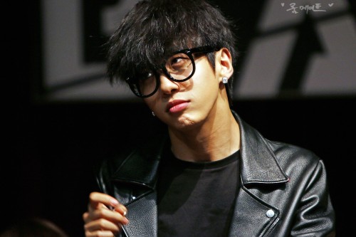 itsbap:  룸메이트 | Do not edit or remove logo. 