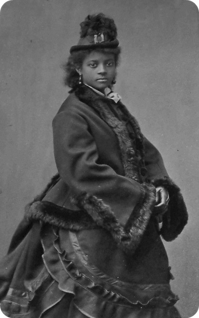 classicladiesofcolor: Singer and actress Emma Louise Hyers. She and her sister, Anna