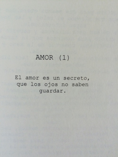 nynwor-landia-jaja:  ideasviajando:  Radiografía de un corazón de Origami | Mariani Sierra  tontos ojos:/ 