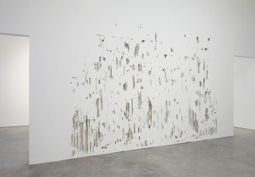 uvre:  Diana Al-Hadid