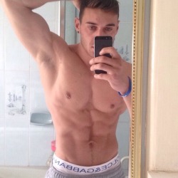 ksufraternitybrother:  CHRISKSU-Frat Guy: Over 102,000 followers and 67,000 posts.Follow me at: ksufraternitybrother.tumblr.com