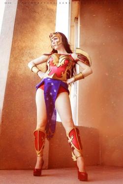 cosplayandgeekstuff:  LadyLemonCosplay (Argentina) as Wonder Woman. Photo by: Photographes Sans Frontieres