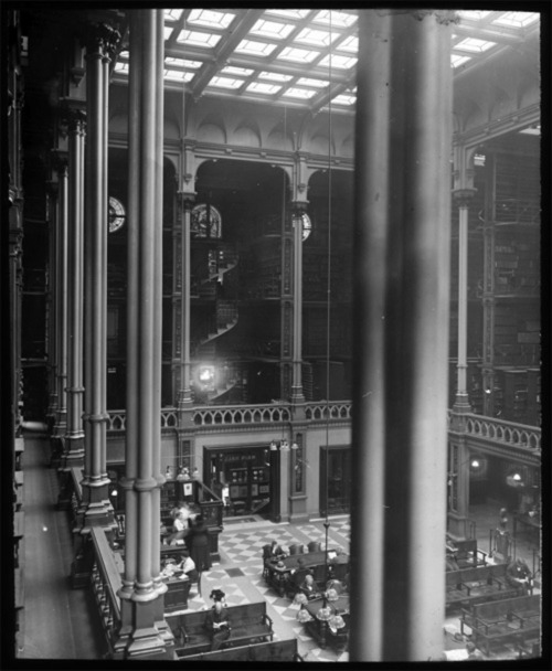 archatlas:   The Old Cincinnati Library I had never seen pictures of this building, it looks amazing, a books lover wet dream! 