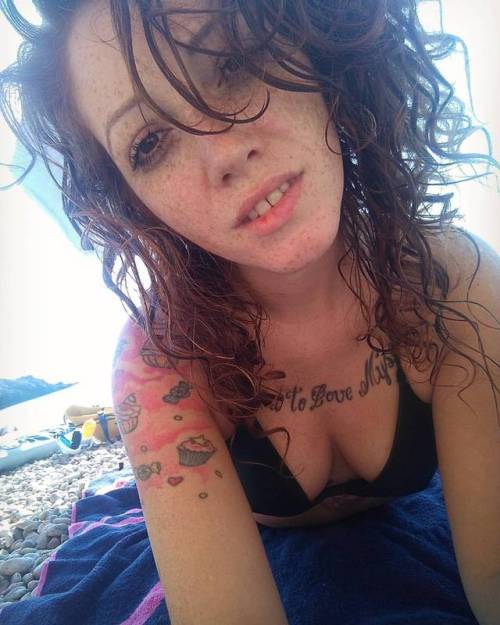 Holidayyyyyy #suicidegirls #italiansuicidegirl #candyhell