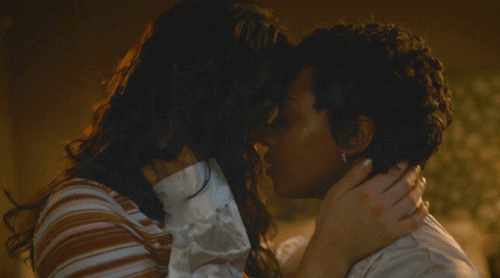 Mia & Alison Everything Now S01e04