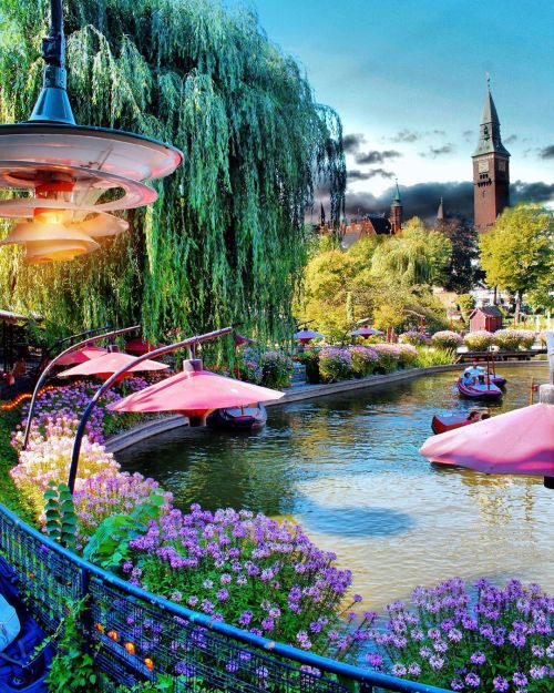  Tivoli, Copenhague, Denmark by butnomatter.theroadislife