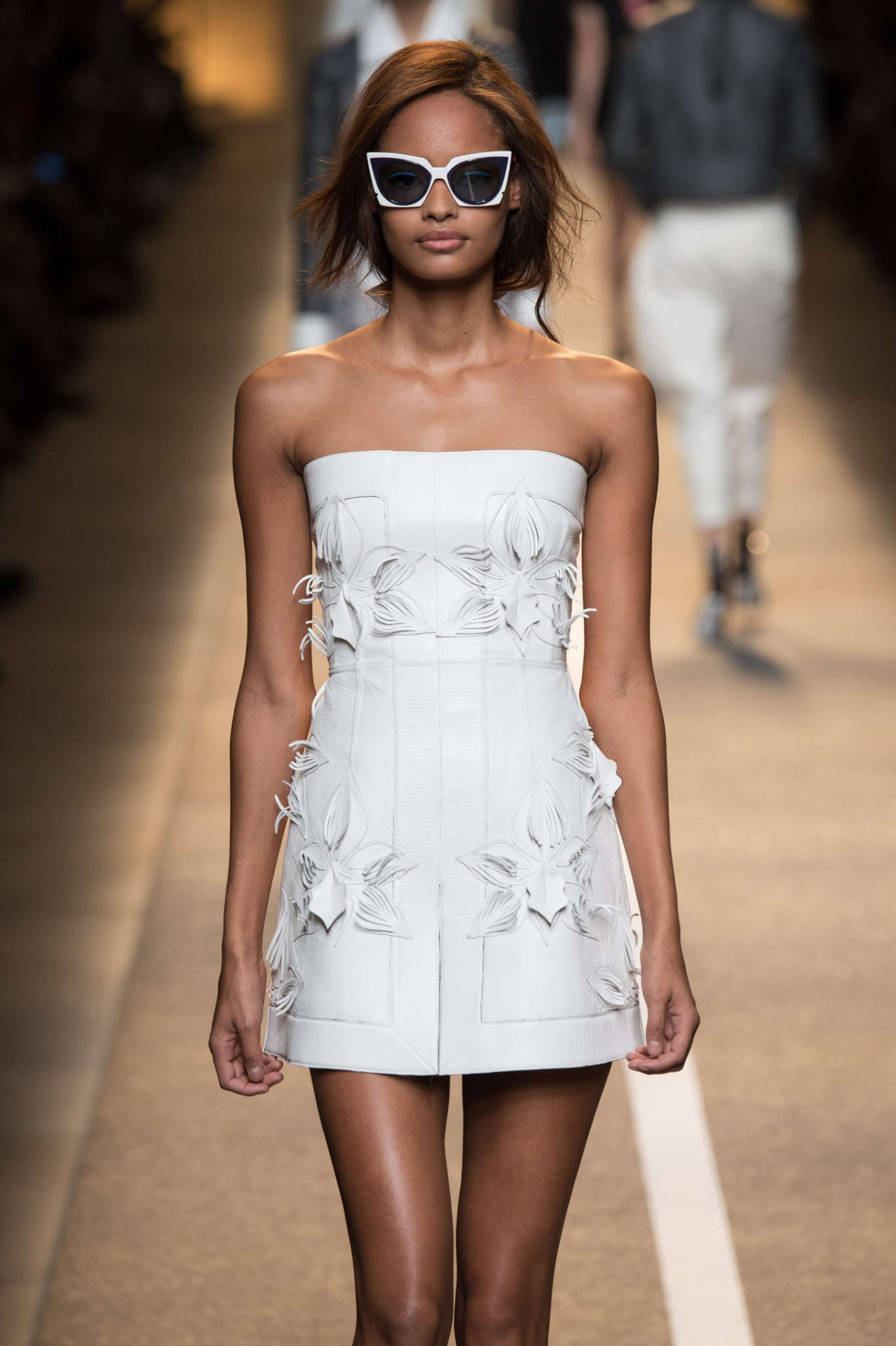frackoviak:  FENDI SPRING 2015 | MALAIKA FIRTH