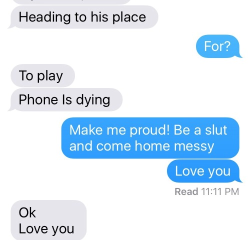 Porn Pics oregoncuckold:  Text with my hotwife tonight.