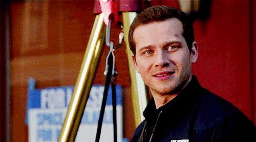 EVAN BUCKLEY & EDDIE DIAZ, 9-1-1 7x04 | "Buck, Bothered And Bewildered"