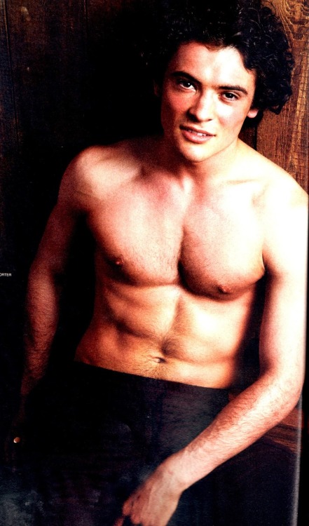 hotcelebs2000:  JONNY LABEY 