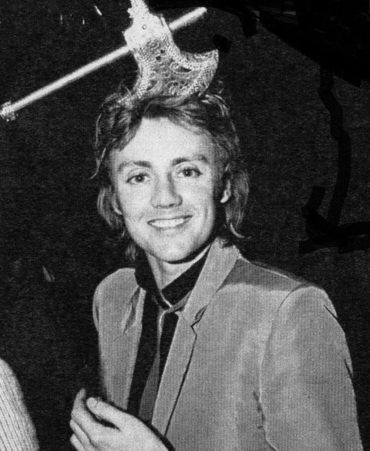 hysterical-qween:  Roger Taylor ⚫️⚪️ Dedicating this to my luv @rogerscupboard