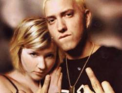 iamstangirl:  Eminem and Dido. 