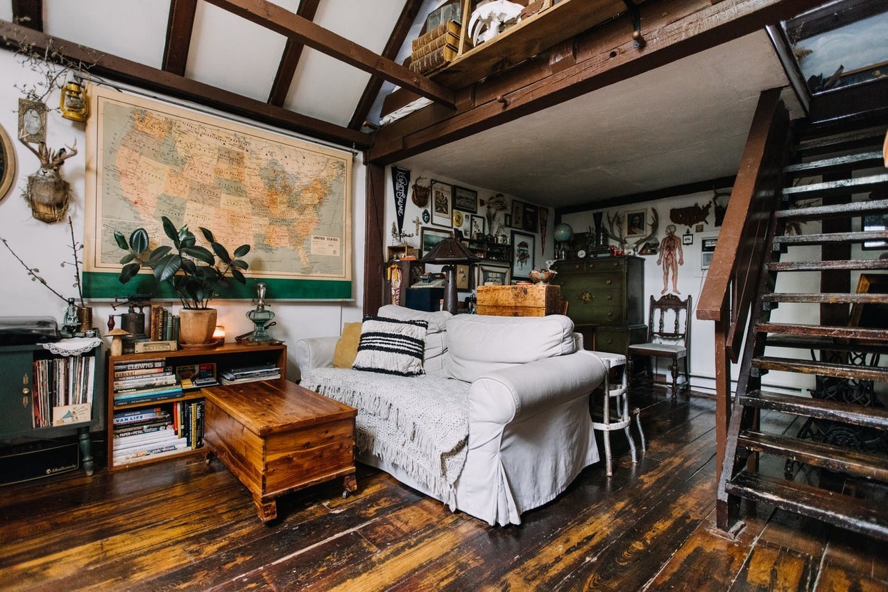 gravityhome:  Cluttered tiny home in Pennsylvania | photos by Carina Romano  Follow