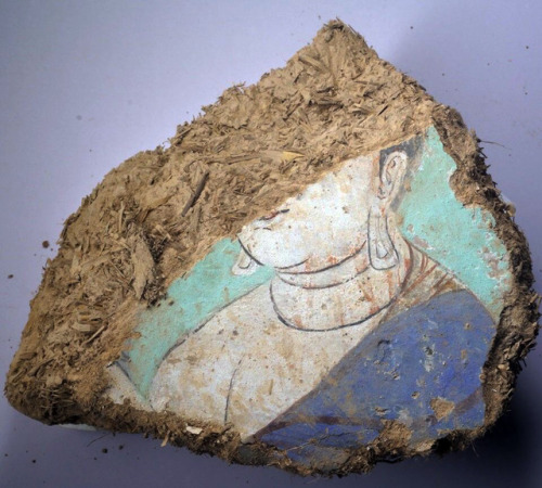 Buddhist paintings unearthed from ancient temple ruins in Xinjiang.
