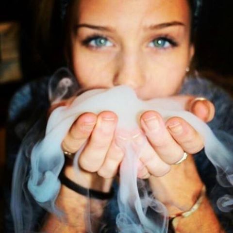 bringtheweedhere:  Would you like a handful of smoke